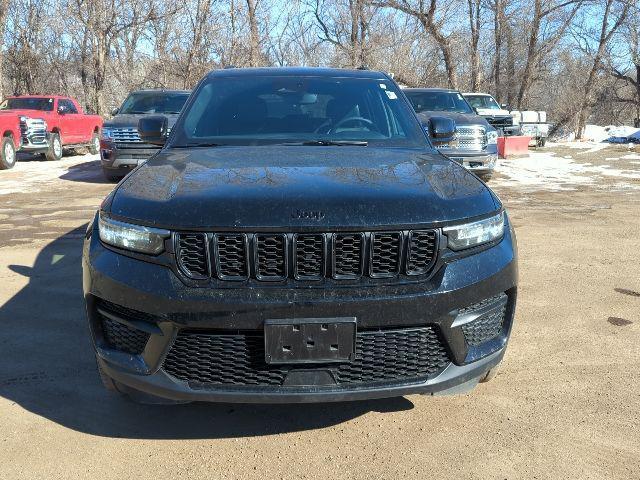 used 2024 Jeep Grand Cherokee car, priced at $31,000