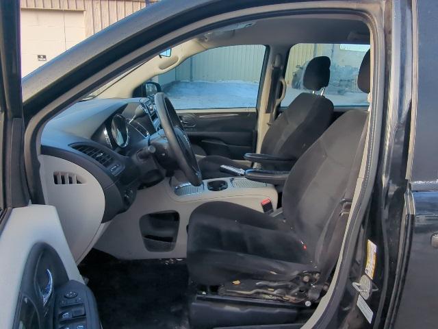 used 2016 Dodge Grand Caravan car, priced at $6,000