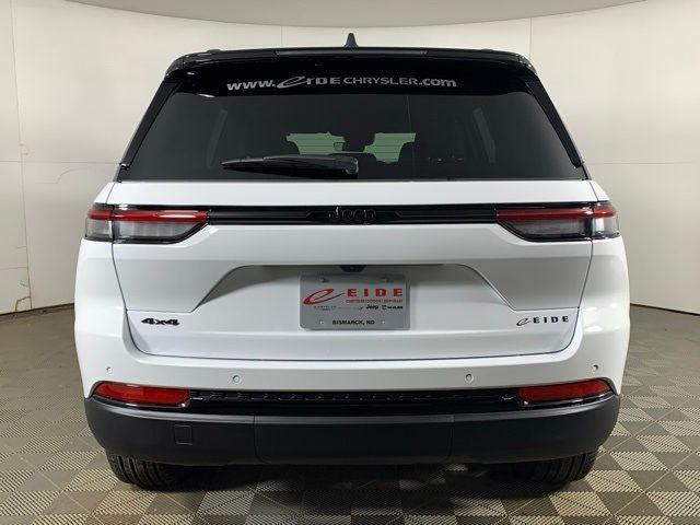 new 2025 Jeep Grand Cherokee car, priced at $44,261