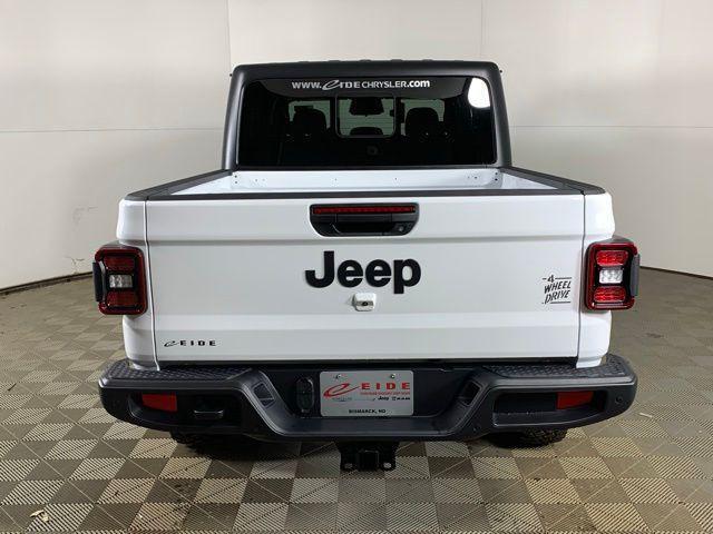new 2026 Jeep Gladiator car, priced at $45,984