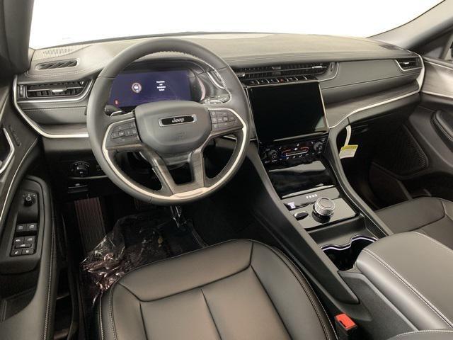 new 2025 Jeep Grand Cherokee L car, priced at $44,897