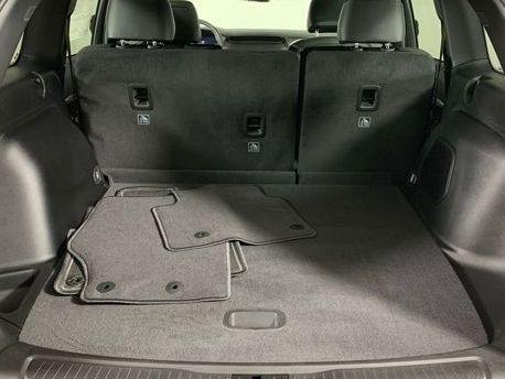 new 2026 Jeep Grand Cherokee car, priced at $47,092