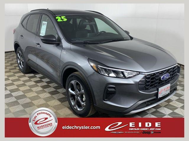 used 2025 Ford Escape car, priced at $23,000