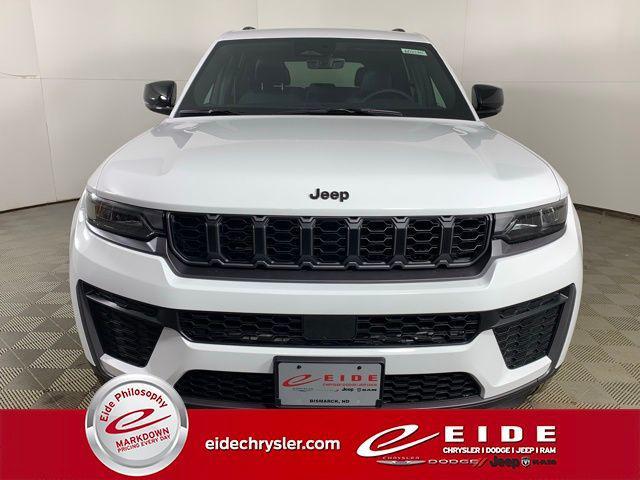 new 2026 Jeep Grand Cherokee car, priced at $45,676