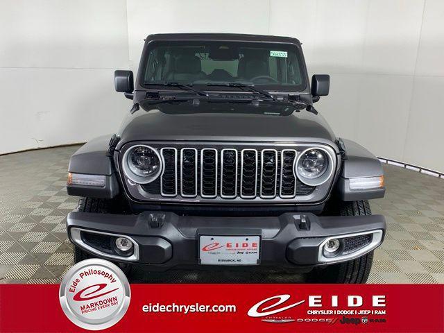 new 2025 Jeep Wrangler car, priced at $48,472