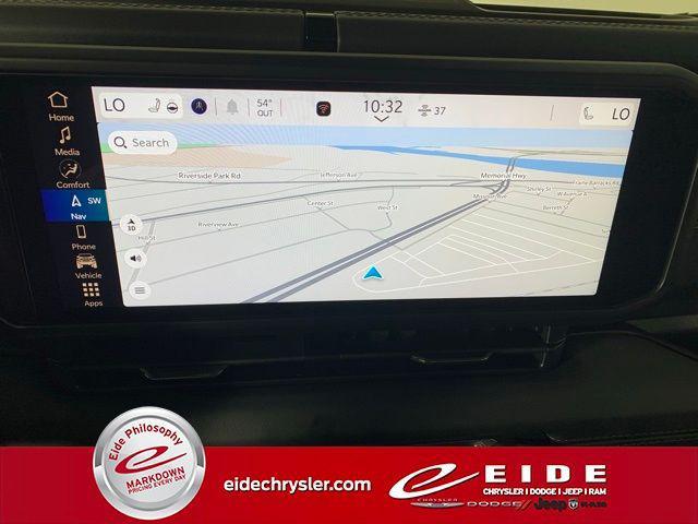 new 2025 Jeep Wrangler car, priced at $48,472