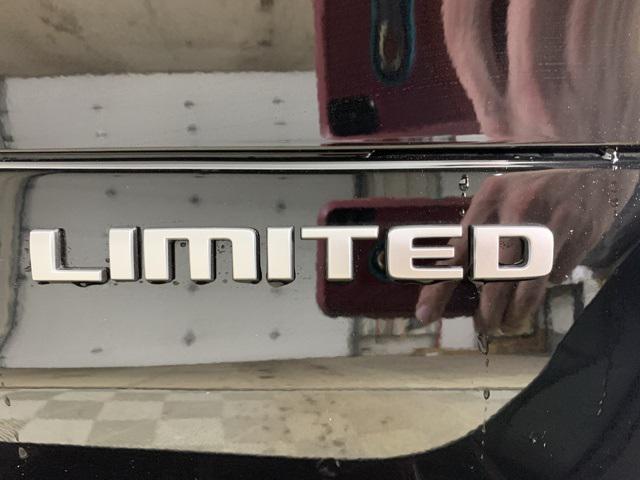 new 2025 Jeep Grand Cherokee L car, priced at $44,001