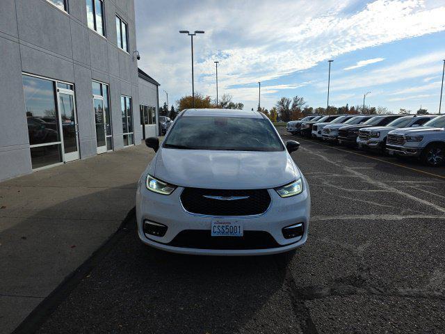 used 2024 Chrysler Pacifica car, priced at $22,399
