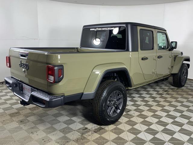 new 2026 Jeep Gladiator car, priced at $45,669