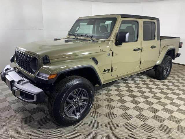 new 2026 Jeep Gladiator car, priced at $45,669