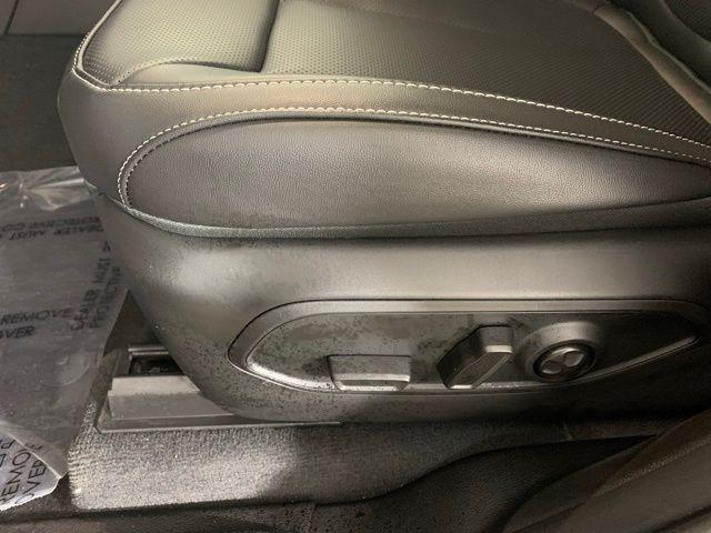 new 2026 Jeep Grand Cherokee car, priced at $43,924