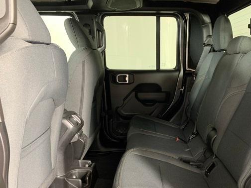 new 2026 Jeep Gladiator car, priced at $45,373