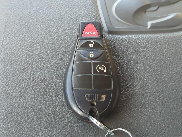 used 2019 Ram 1500 Classic car, priced at $25,000