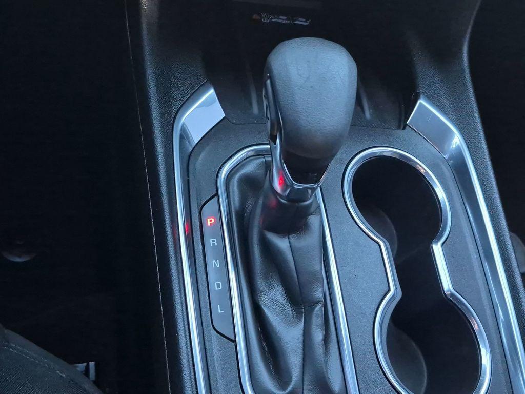 used 2023 Chevrolet Traverse car, priced at $26,500