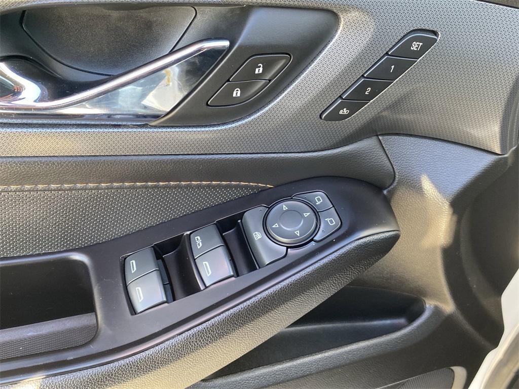 used 2020 Chevrolet Traverse car, priced at $23,500