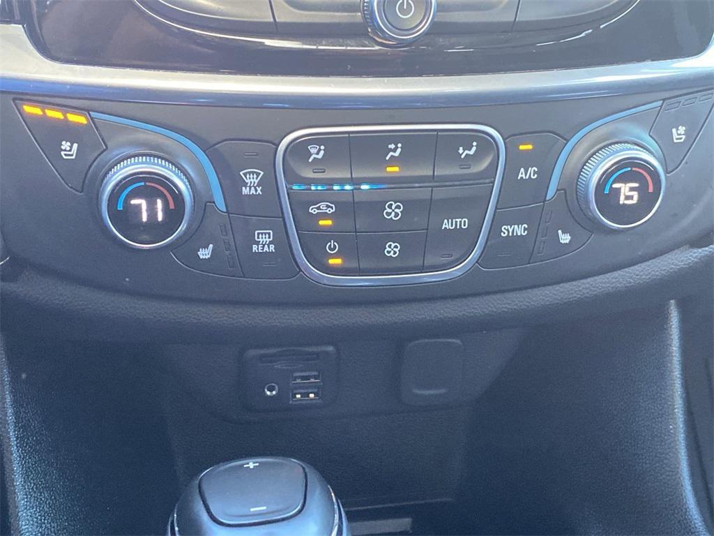 used 2020 Chevrolet Traverse car, priced at $23,500