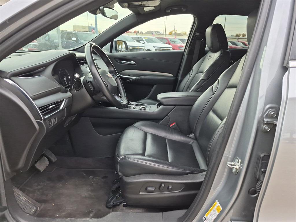 used 2023 Cadillac XT4 car, priced at $22,500