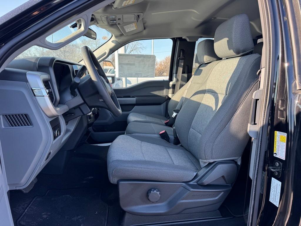 new 2025 Ford F-350 car, priced at $55,250