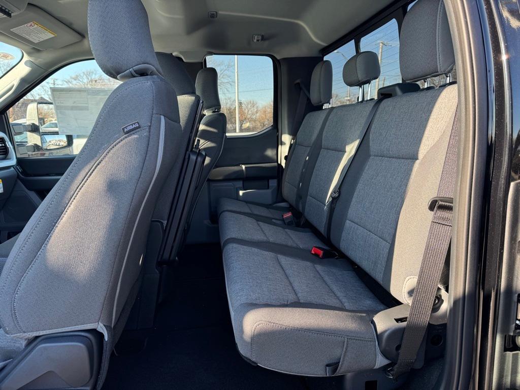 new 2025 Ford F-350 car, priced at $55,250