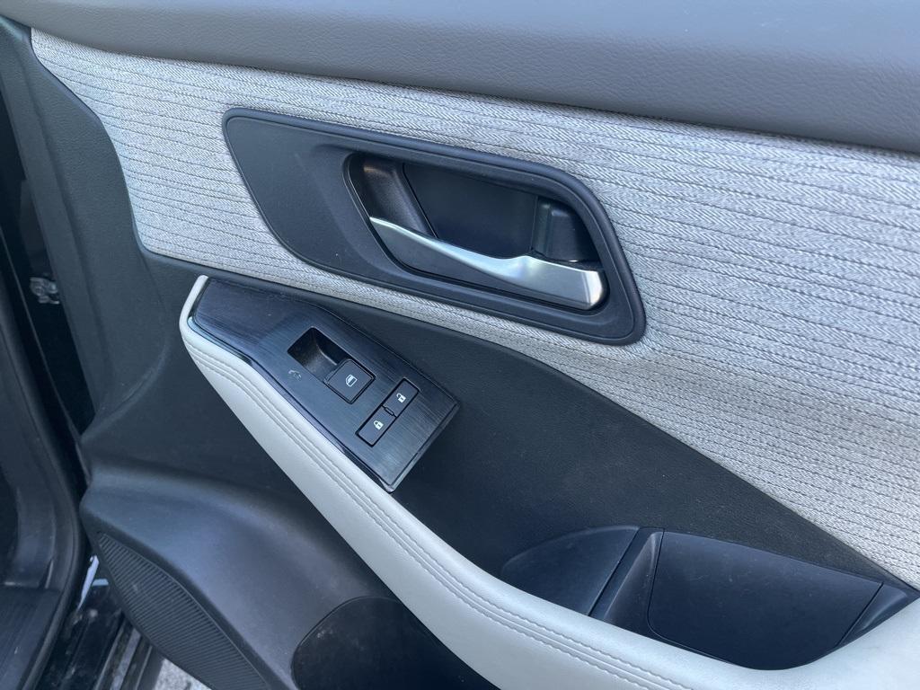 used 2023 Nissan Rogue car, priced at $21,988