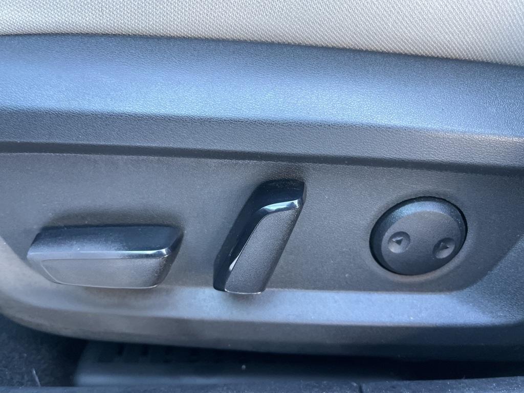 used 2023 Nissan Rogue car, priced at $21,988