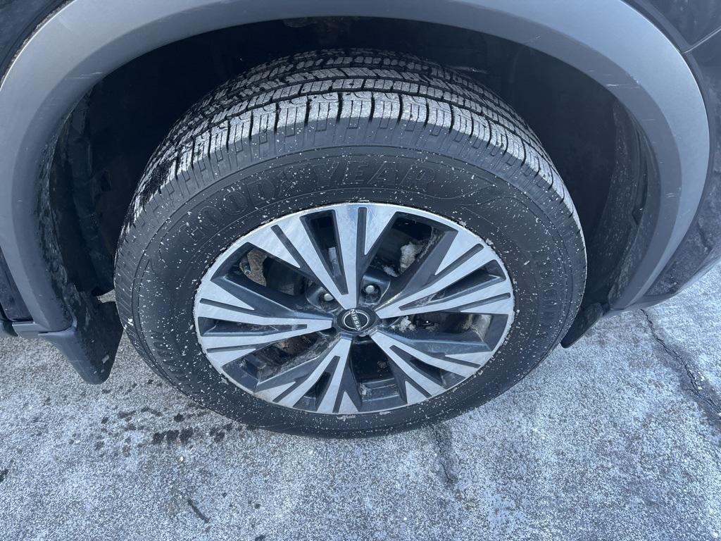 used 2023 Nissan Rogue car, priced at $21,988