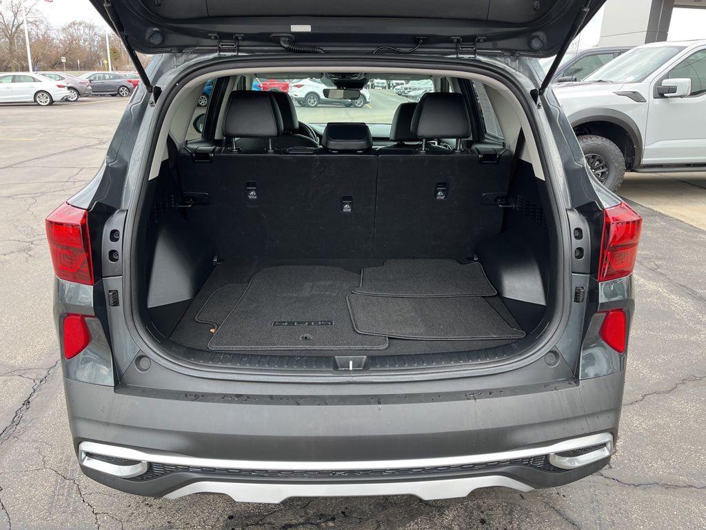 used 2023 Kia Seltos car, priced at $21,892