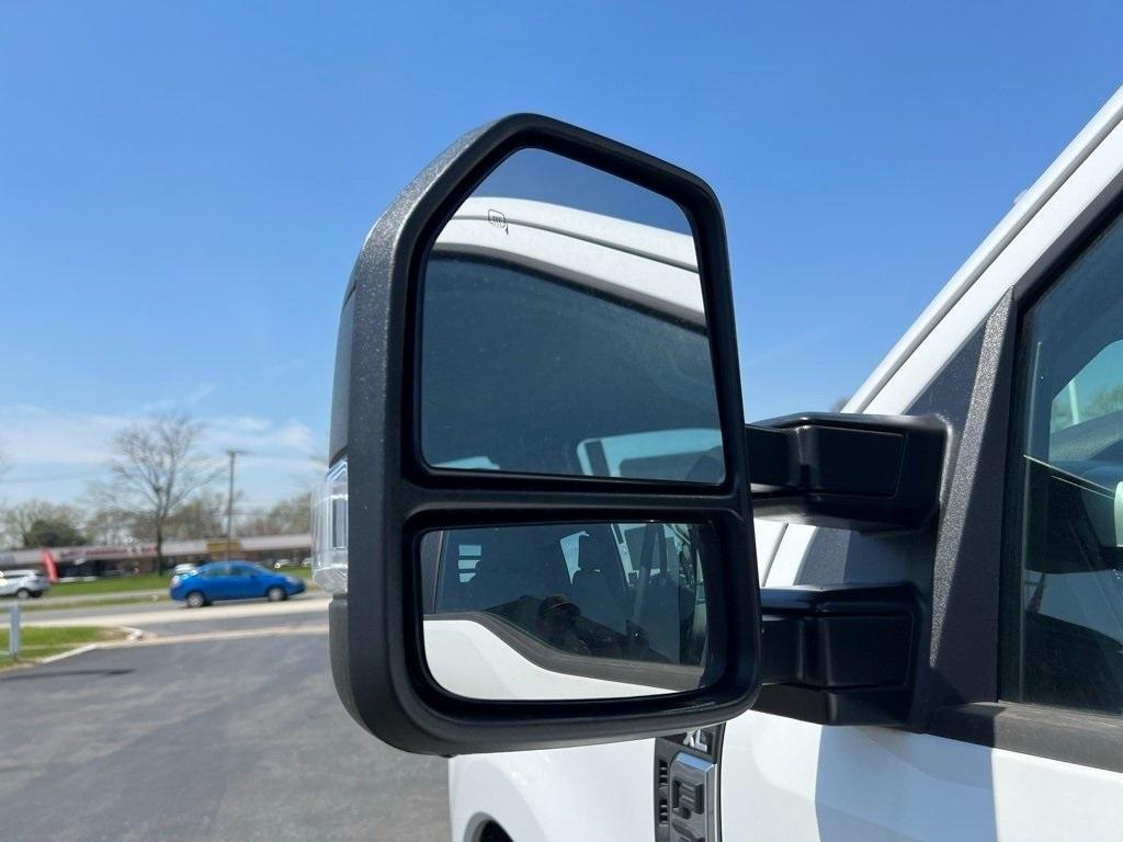 new 2024 Ford F-350 car, priced at $70,295