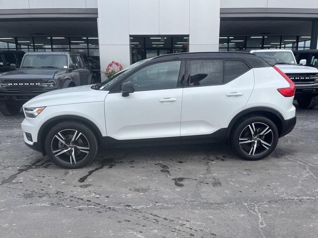 used 2021 Volvo XC40 car, priced at $24,888