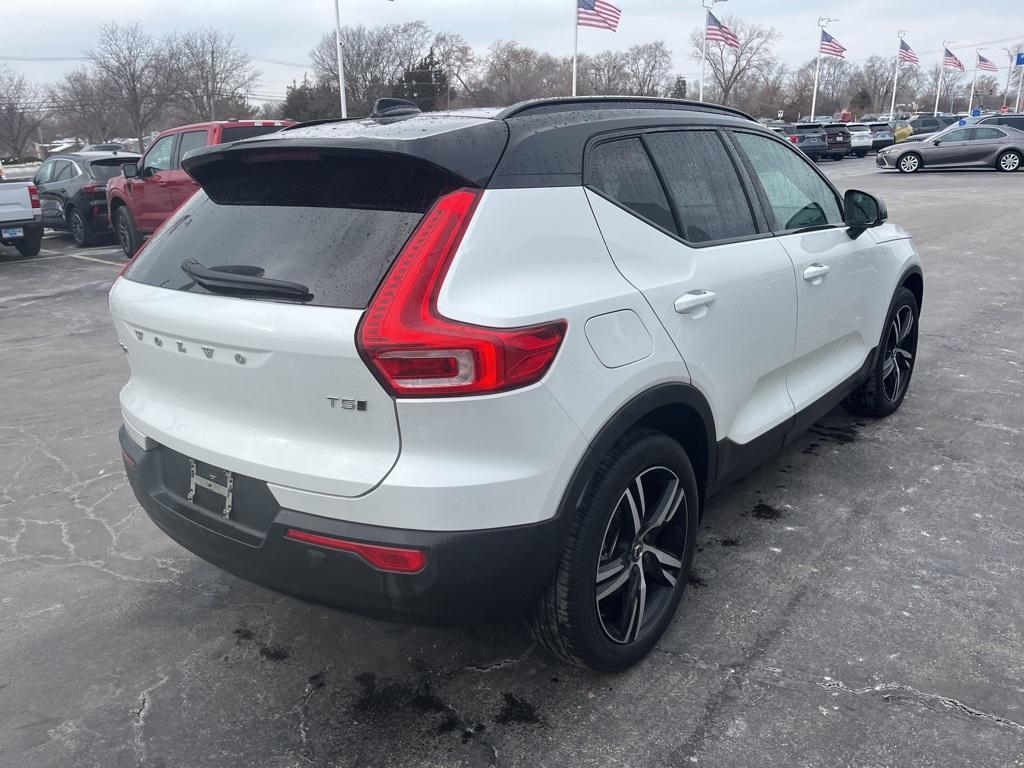 used 2021 Volvo XC40 car, priced at $24,888