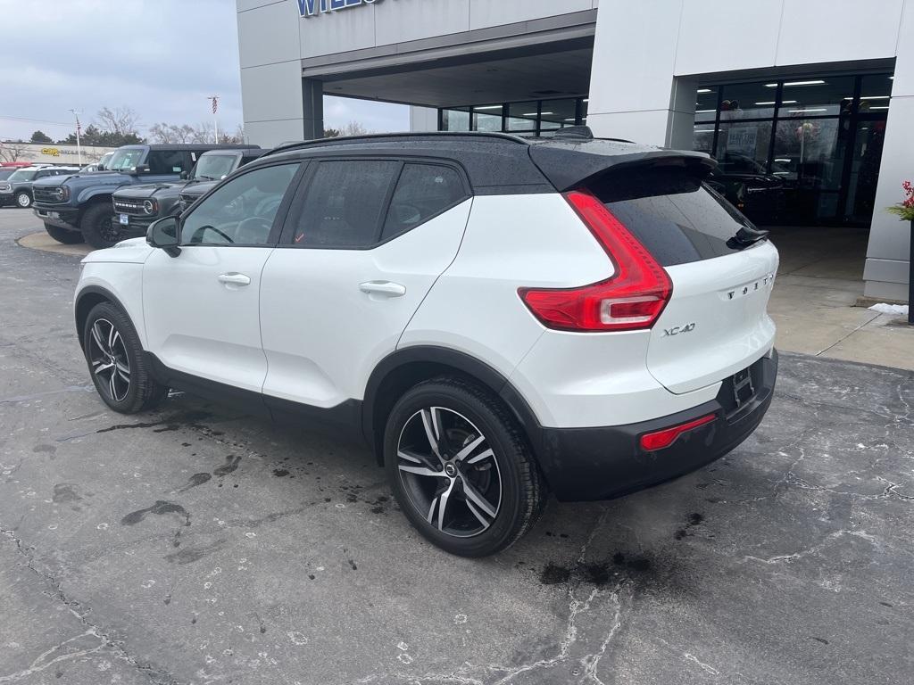 used 2021 Volvo XC40 car, priced at $24,888