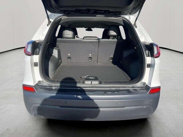 used 2020 Jeep Cherokee car, priced at $13,988