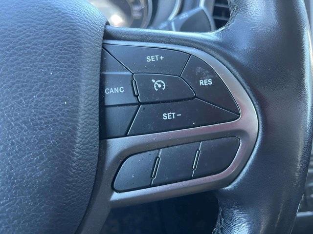 used 2020 Jeep Cherokee car, priced at $13,988