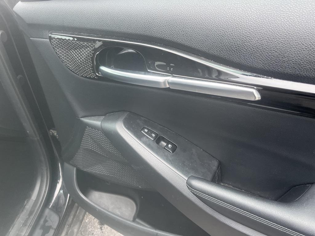 used 2023 Kia Seltos car, priced at $20,988