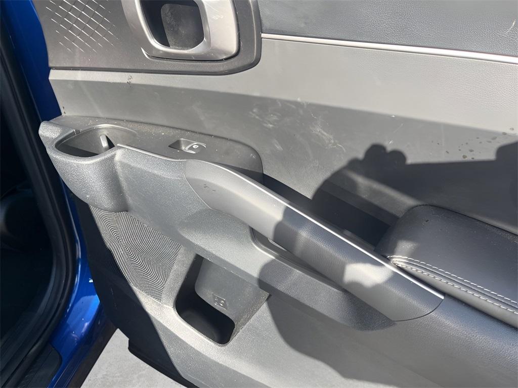 used 2022 Kia Sorento car, priced at $24,888