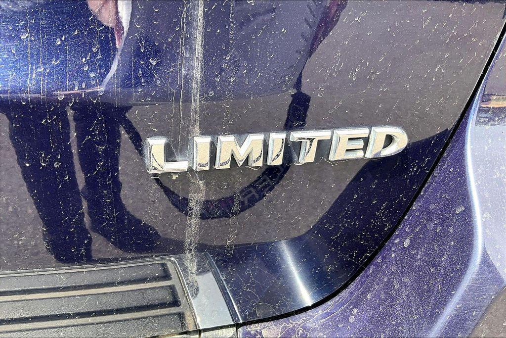 used 2014 Jeep Grand Cherokee car, priced at $7,198