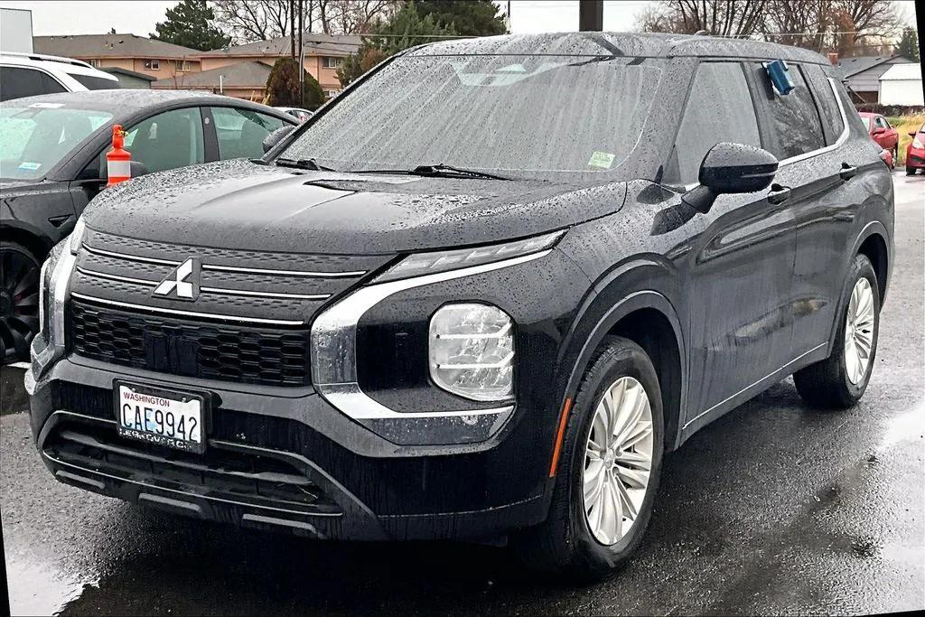used 2022 Mitsubishi Outlander car, priced at $15,998