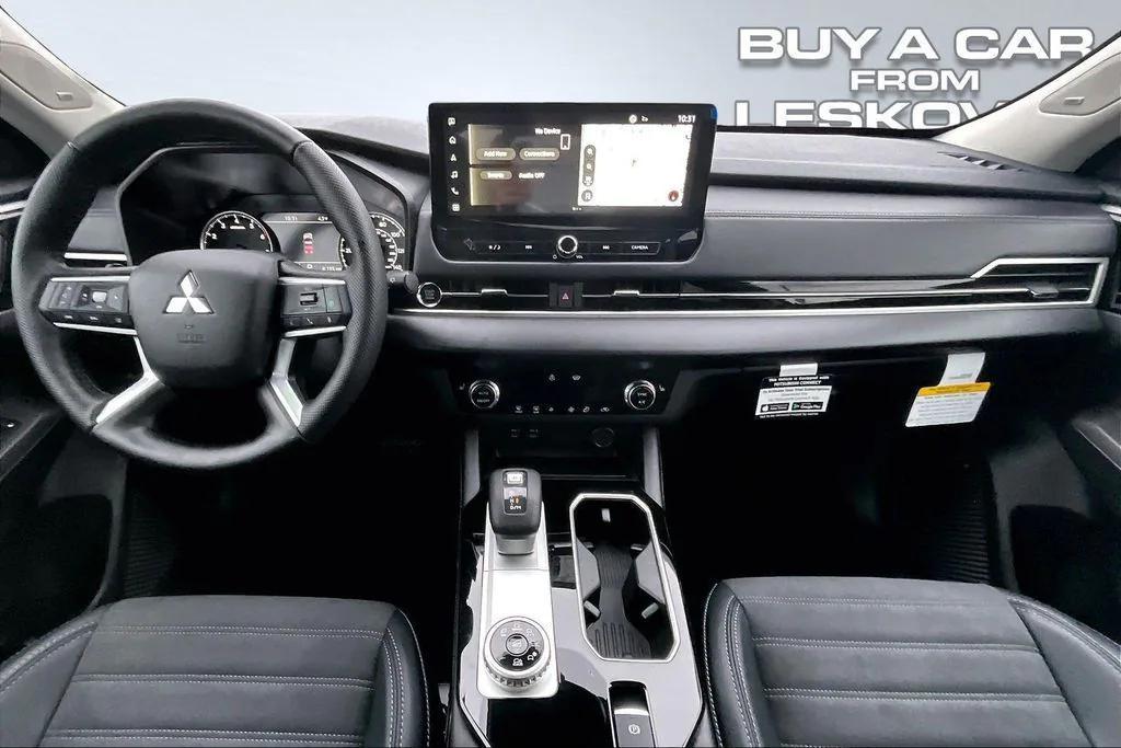 new 2026 Mitsubishi Outlander car, priced at $30,498