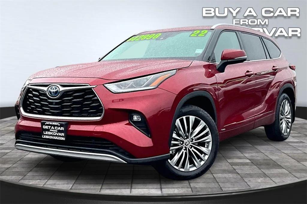 used 2022 Toyota Highlander Hybrid car, priced at $41,998