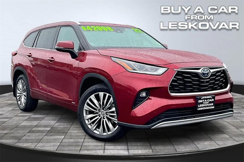 used 2022 Toyota Highlander Hybrid car, priced at $41,998