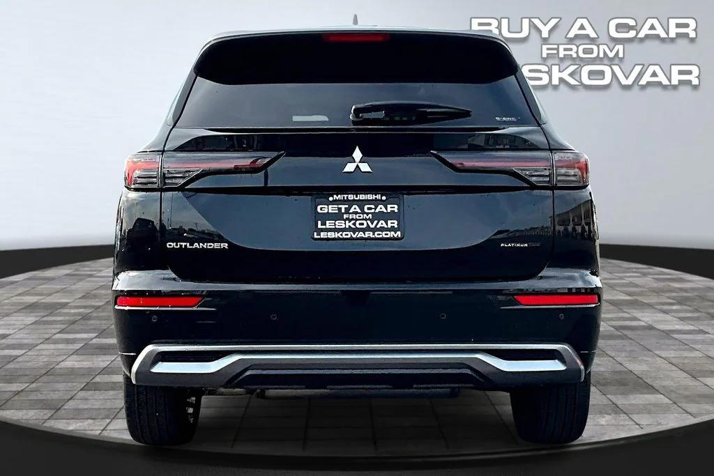 new 2025 Mitsubishi Outlander car, priced at $41,998