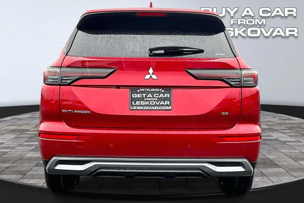 new 2026 Mitsubishi Outlander car, priced at $35,498