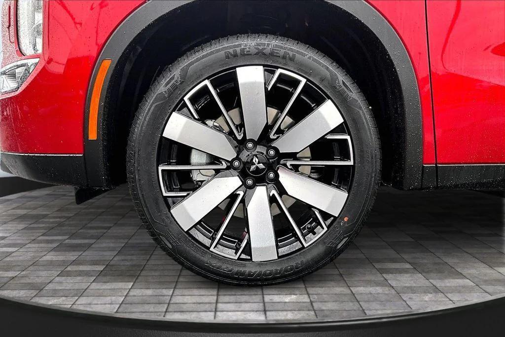 new 2026 Mitsubishi Outlander car, priced at $35,498