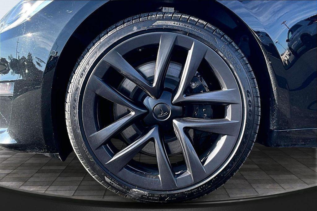 used 2021 Tesla Model S car, priced at $47,998
