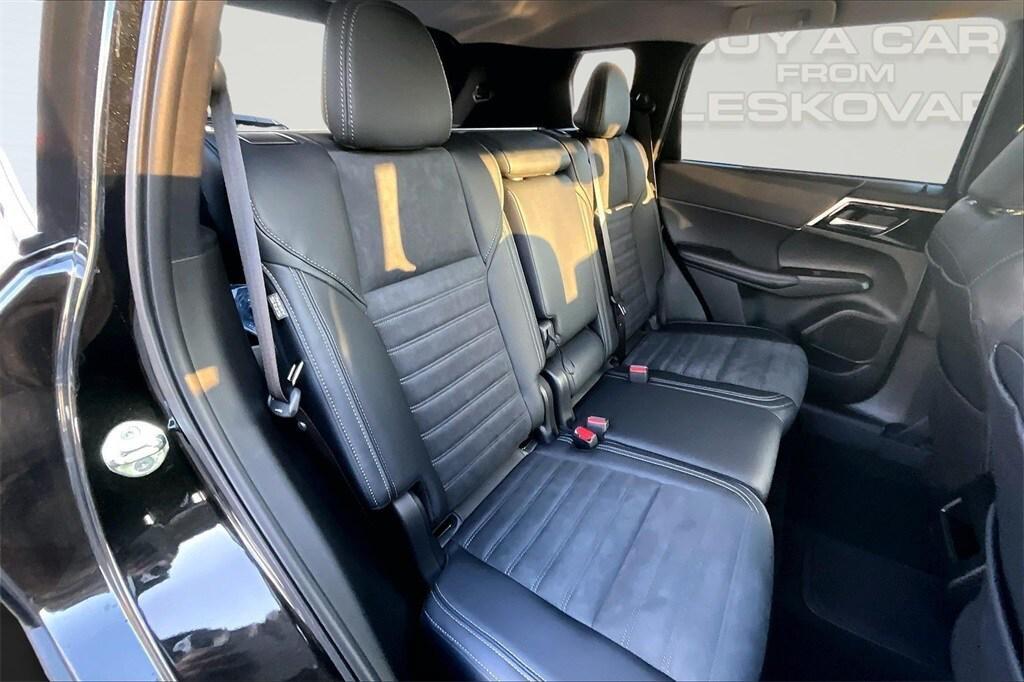 new 2025 Mitsubishi Outlander PHEV car, priced at $44,998