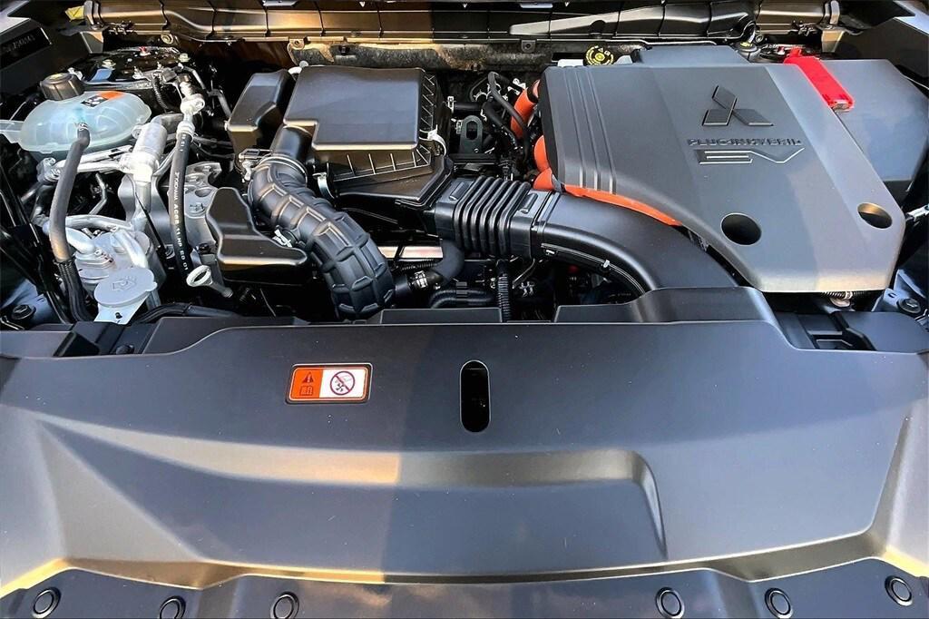 new 2025 Mitsubishi Outlander PHEV car, priced at $44,998