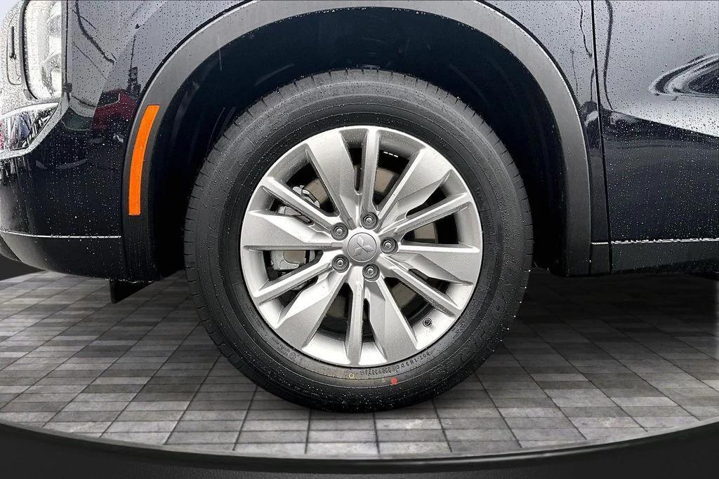 new 2026 Mitsubishi Outlander car, priced at $30,498