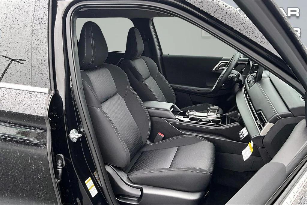 new 2026 Mitsubishi Outlander car, priced at $30,498