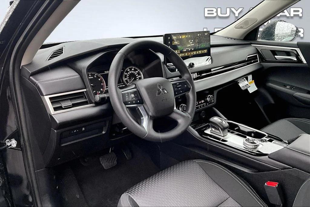 new 2026 Mitsubishi Outlander car, priced at $30,498