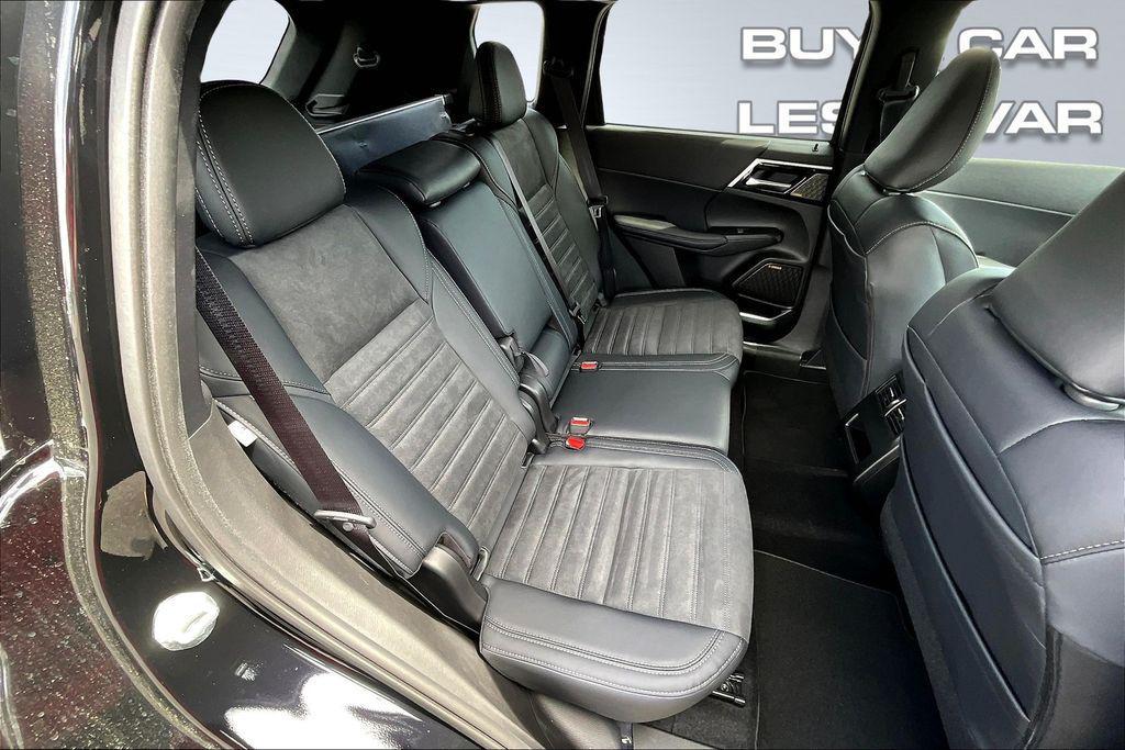 new 2025 Mitsubishi Outlander car, priced at $34,998